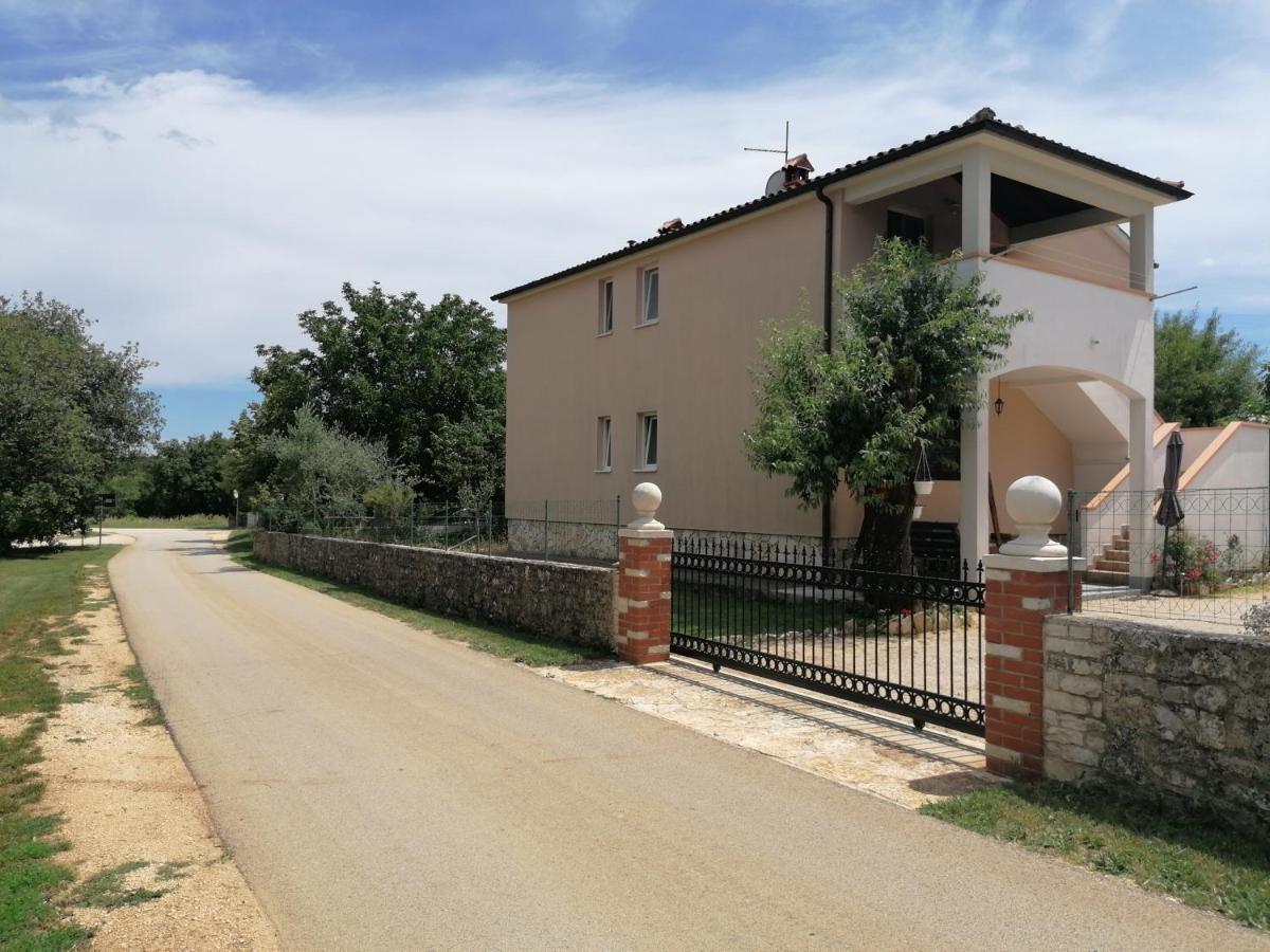 House Mario Near Rovinj Leilighet Kanfanar Eksteriør bilde